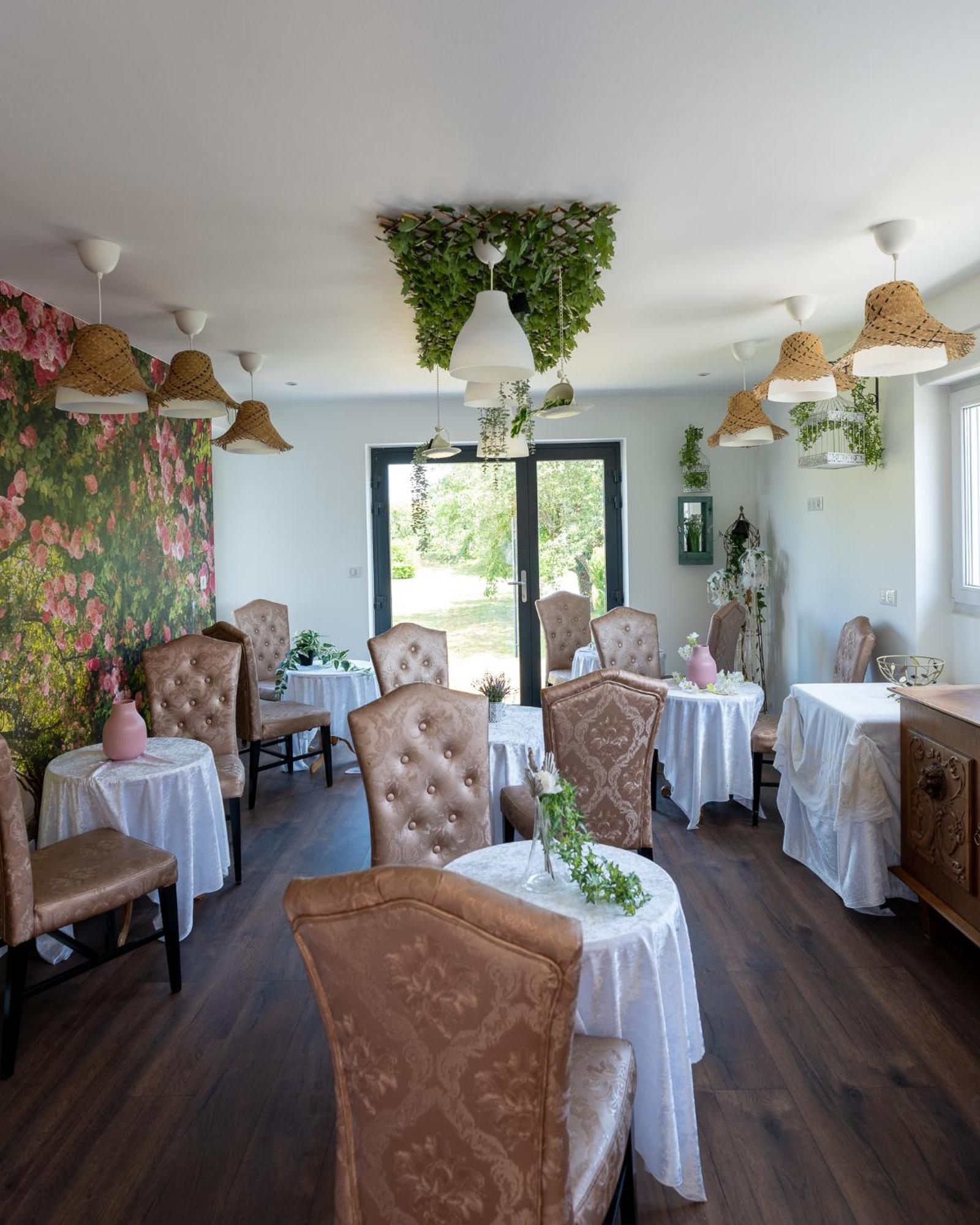 Le Jardin D'Eden By Leslodgespa Blotzheim Exterior photo